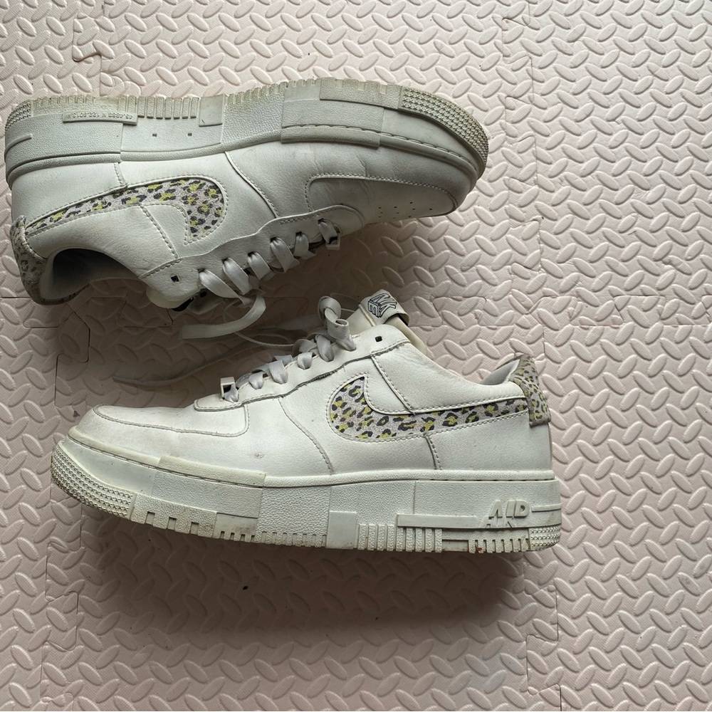 Nike Air Force 1